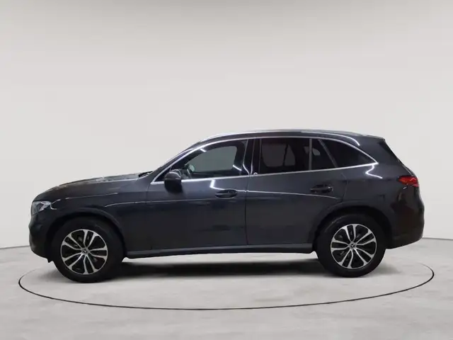 Mercedes-Benz GLC view 6
