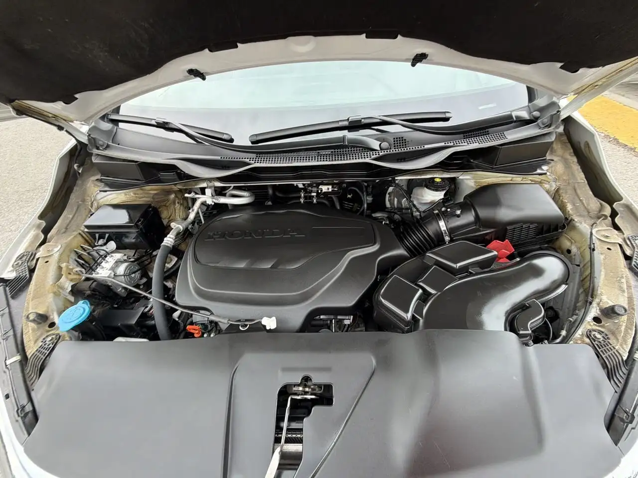 Honda Odyssey снимка Honda Odyssey