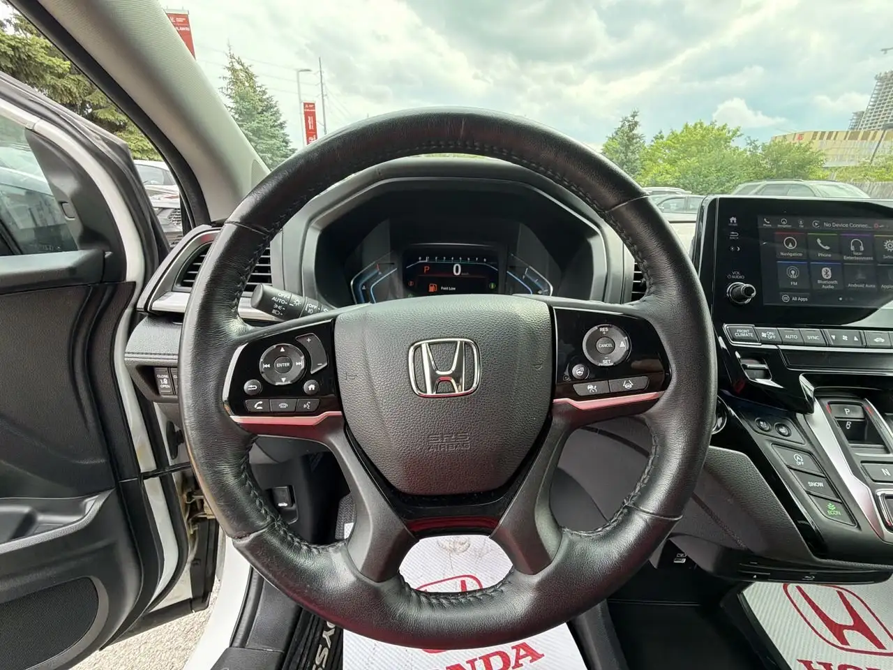 Honda Odyssey снимка Honda Odyssey