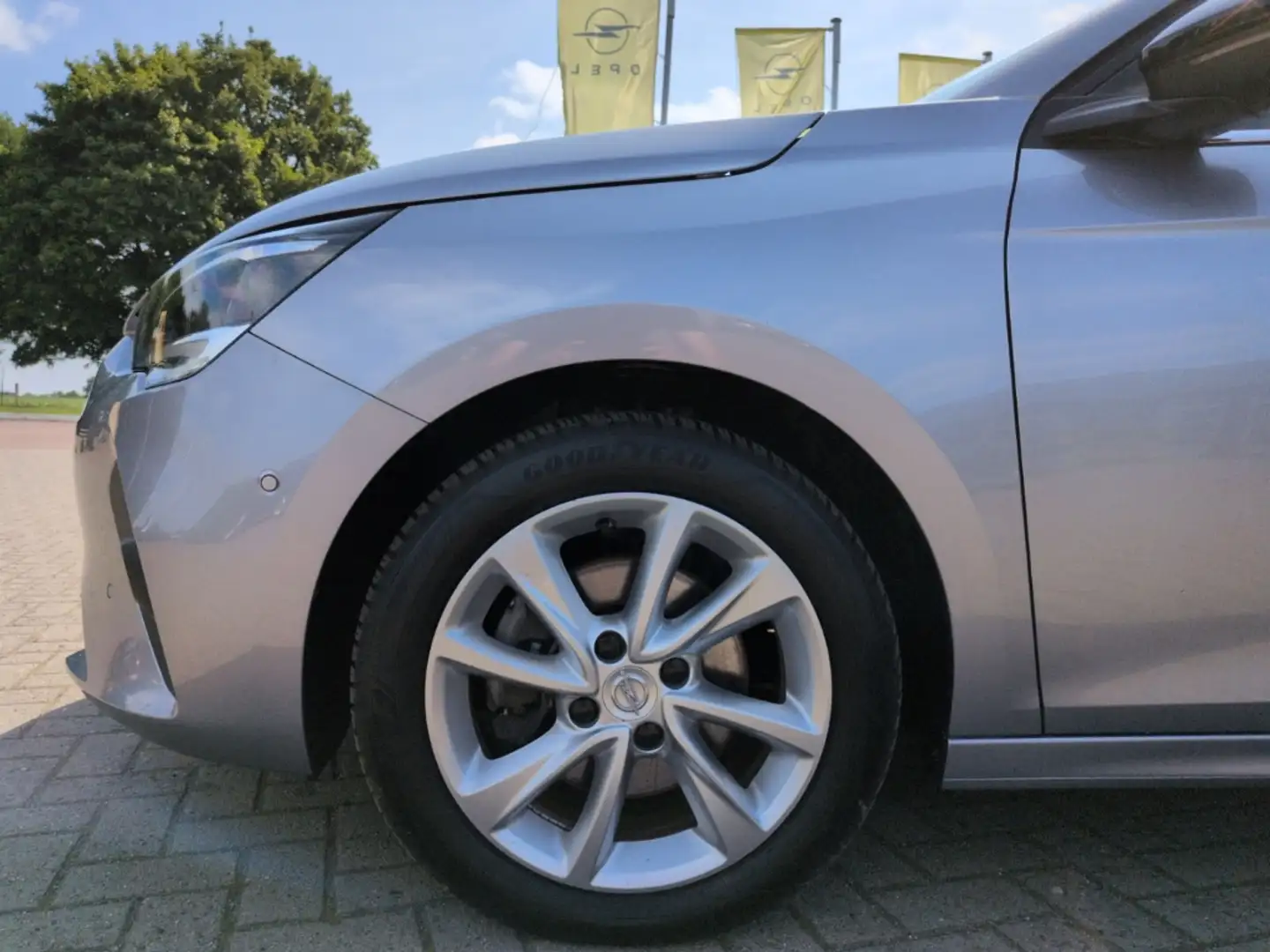 Opel Corsa F Elegance 1.5 Diesel SHZ RFK LED Apple CarPlay An Grau - 2
