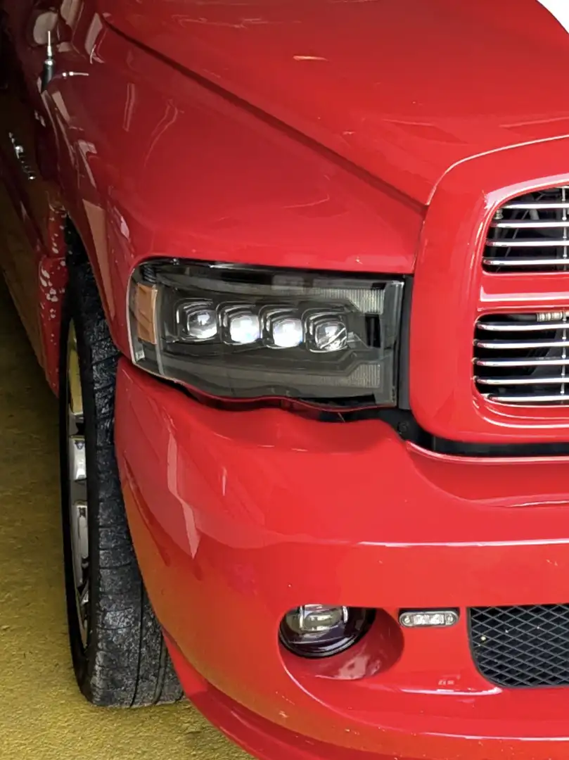 Dodge RAM SRT-10 - 2