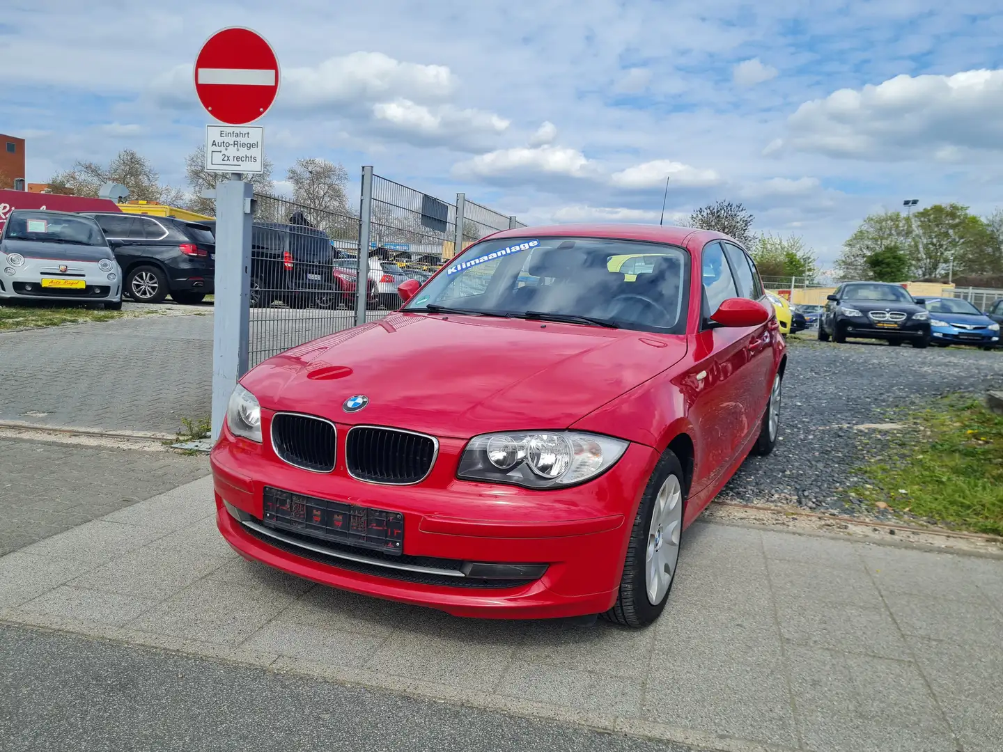 BMW 116 116i Червоний - 1
