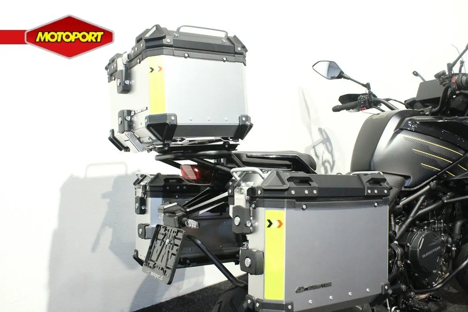 QJ Motor SRT 900 SX Qjmotor TOURING Negro - 2