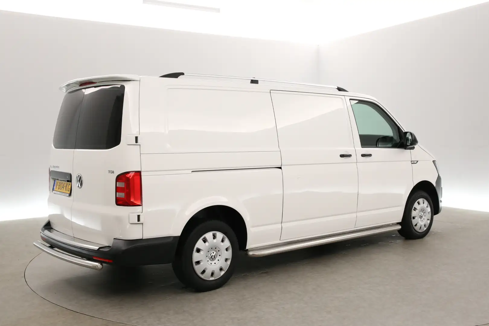 Volkswagen T6 Transporter 2.0 TDI L2H1 | 140PK | Airco | Cruise | Camera | 3 Blanc - 2