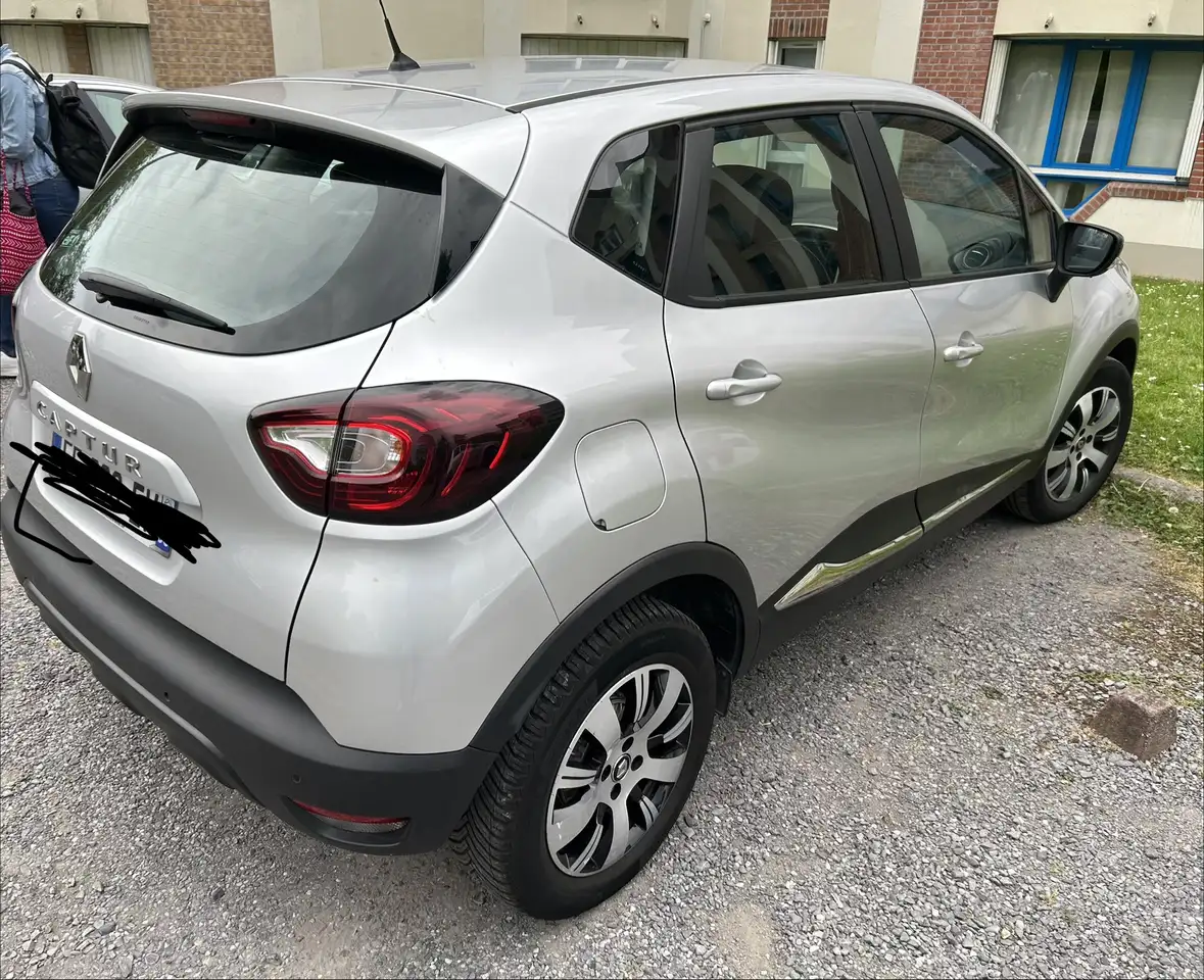 Renault Captur — photo 8