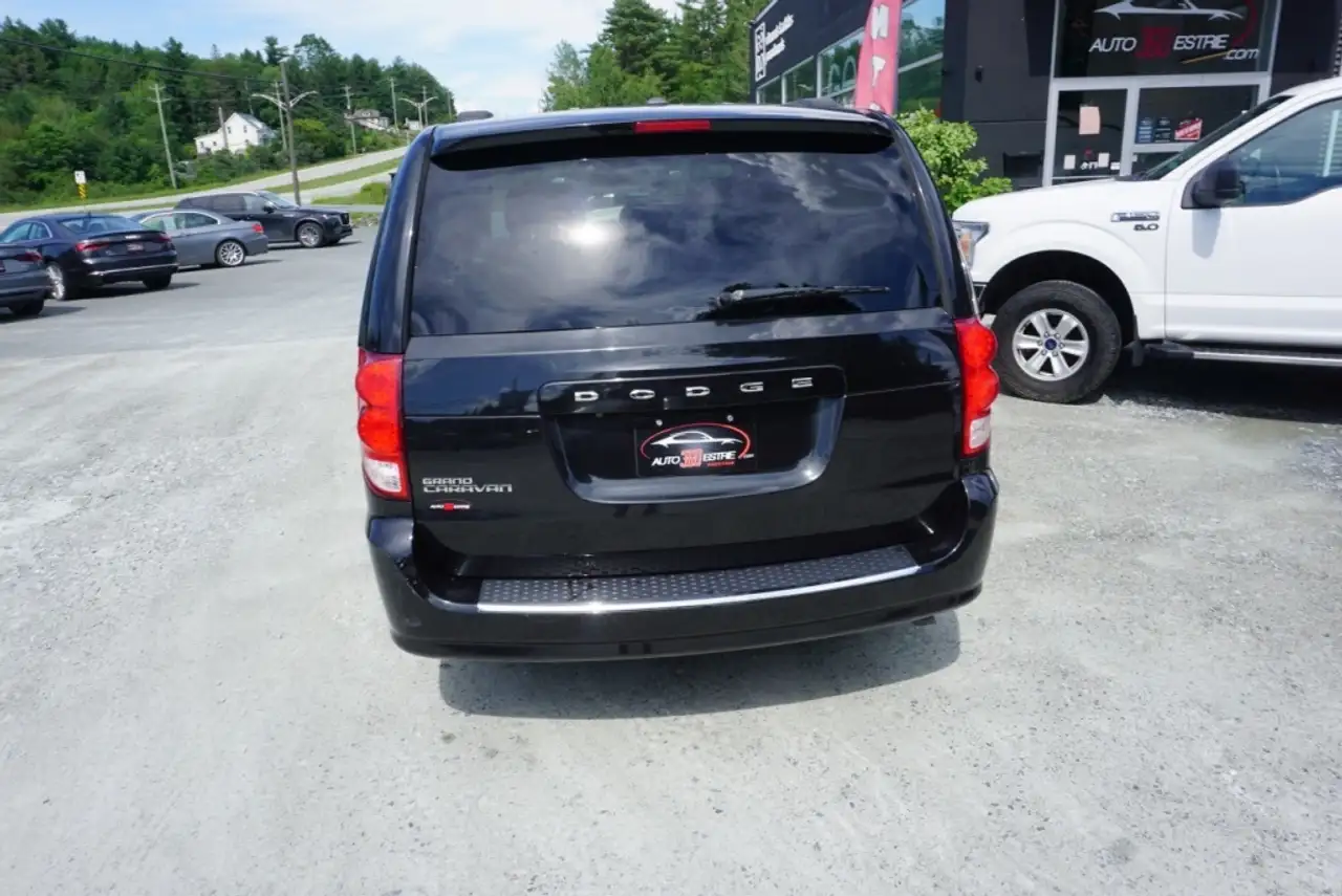 Dodge Grand Caravan снимка Dodge Grand Caravan