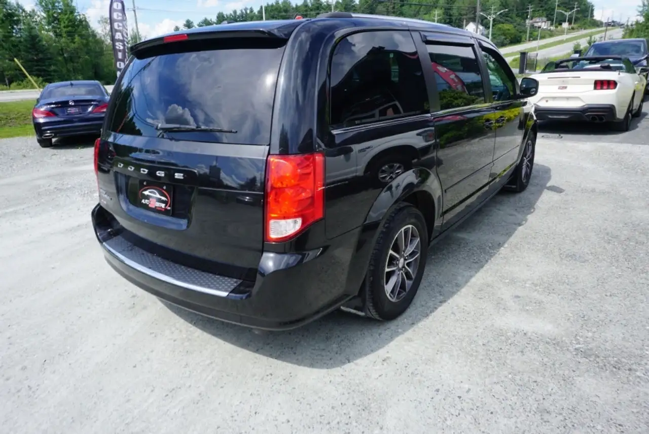 Dodge Grand Caravan снимка Dodge Grand Caravan