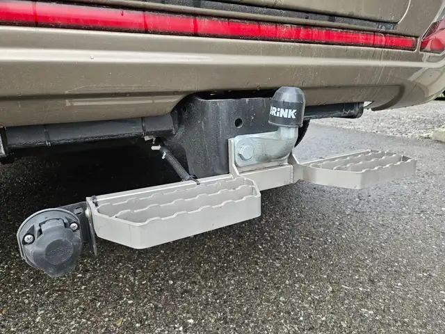 Ford Transit Sodiak Pferdetransporter "Automatik" Ansicht 18