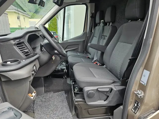 Ford Transit Sodiak Pferdetransporter "Automatik" Ansicht 5