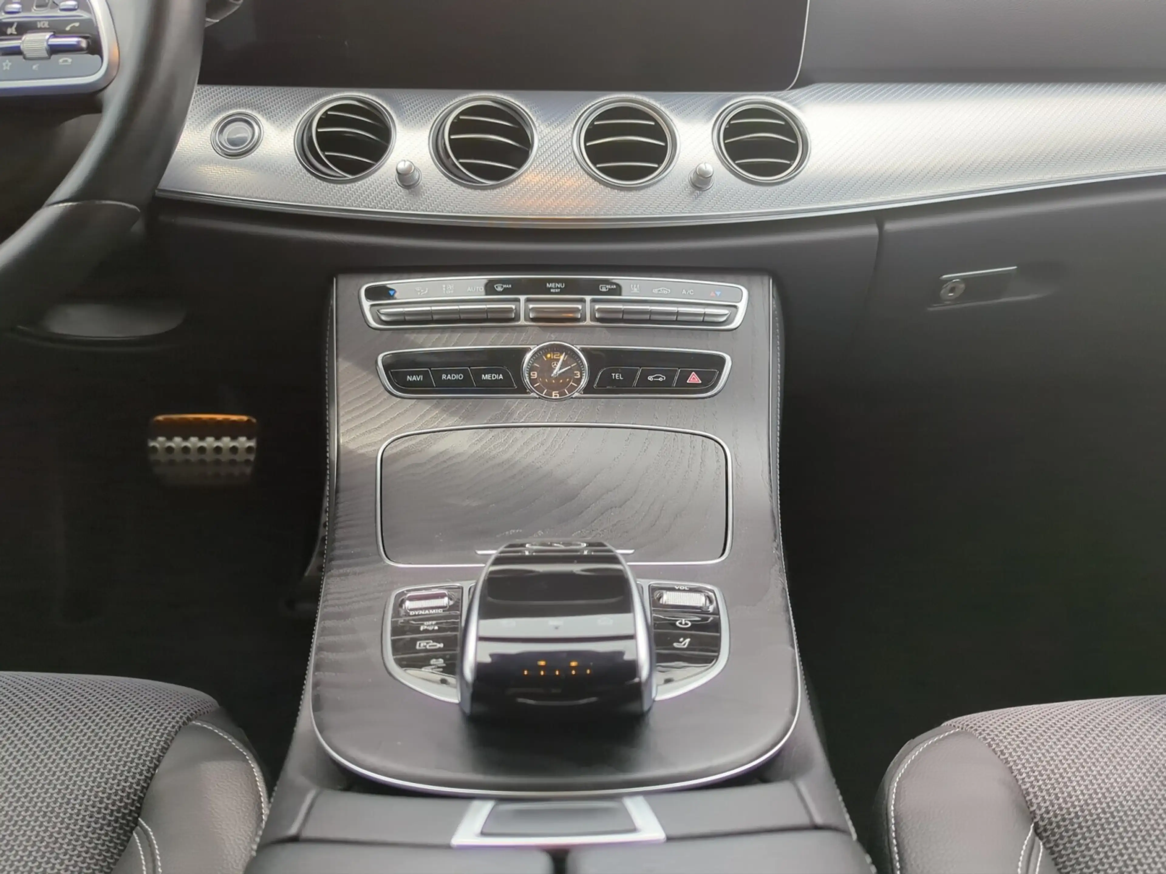 Mercedes-Benz E 300 E 300 T de 360° Kamera Memory Totwinkel Multibeam — photo 12