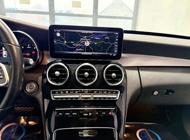 Mercedes-Benz C 180 C 180 d — photo 10