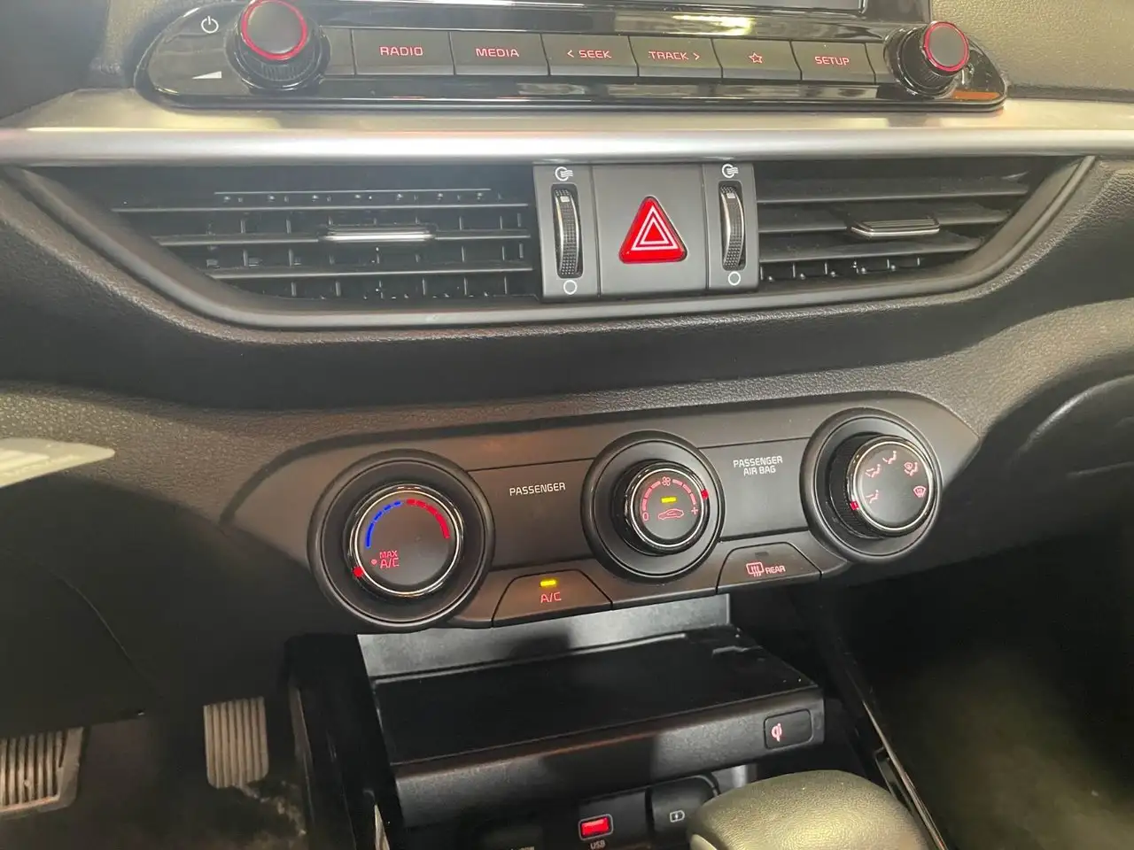 Kia Forte снимка Kia Forte