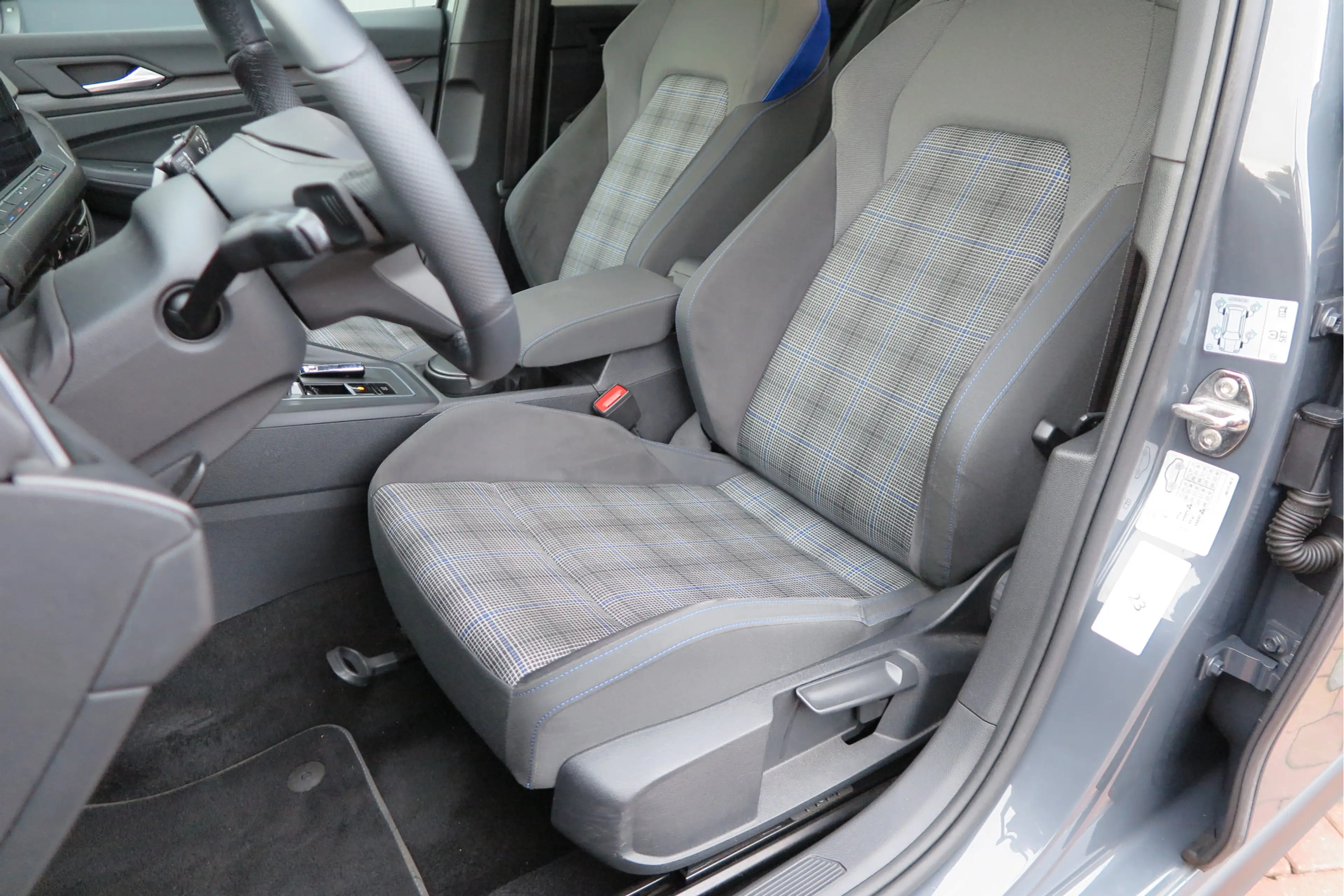 Volkswagen Golf GTE 1.4 eHybrid 245pk ,SOH 91%. ACC, PDC, Virtual cock — photo 20