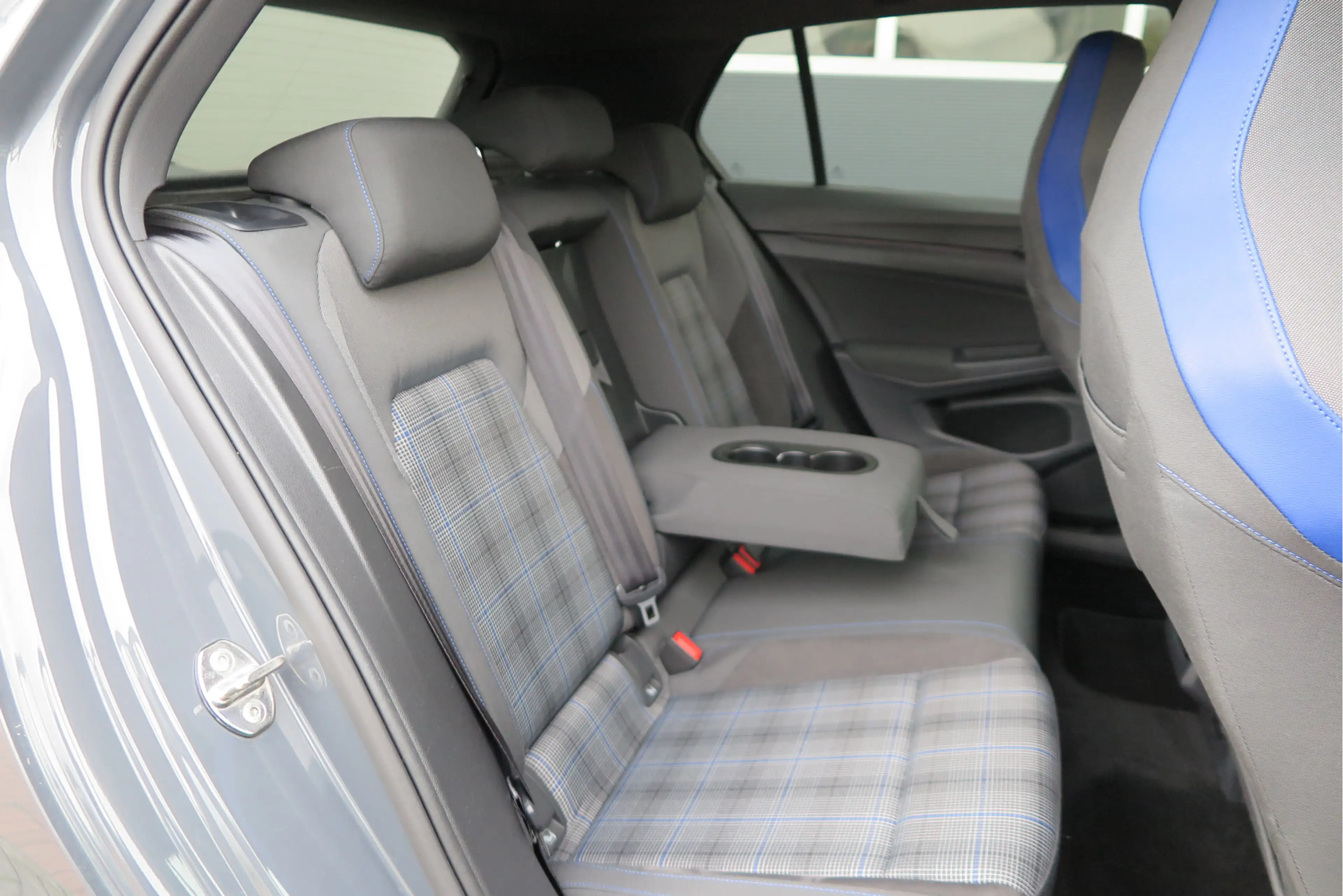 Volkswagen Golf GTE 1.4 eHybrid 245pk ,SOH 91%. ACC, PDC, Virtual cock — photo 37