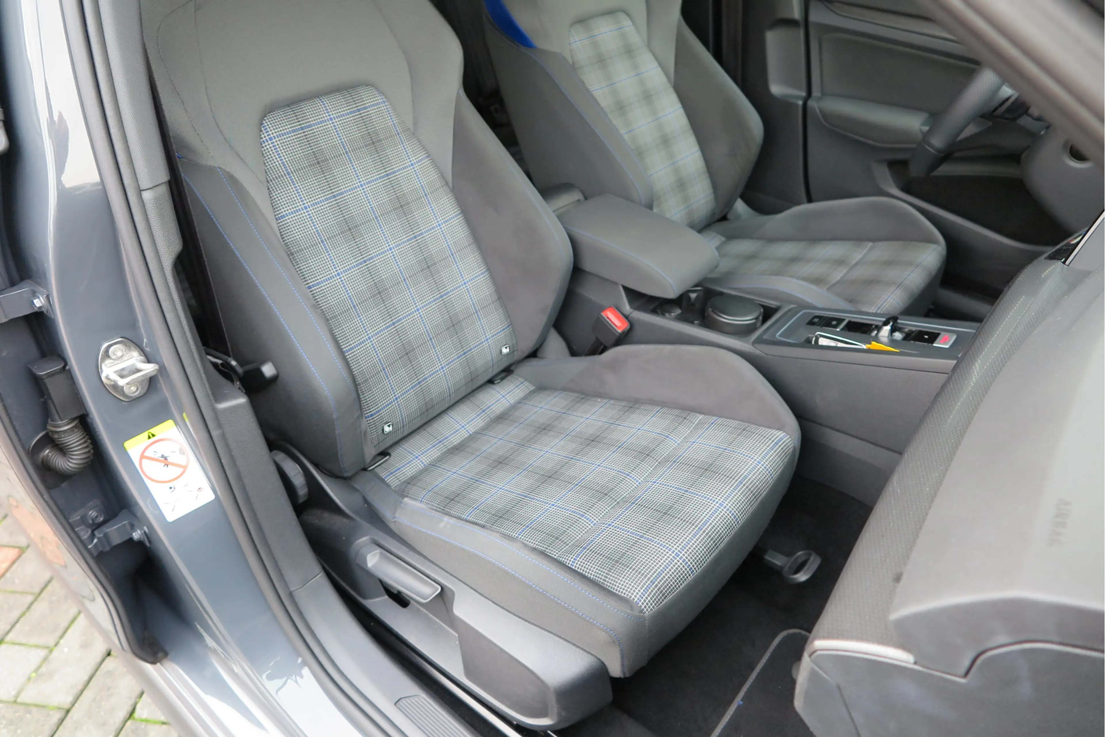 Volkswagen Golf GTE 1.4 eHybrid 245pk ,SOH 91%. ACC, PDC, Virtual cock — photo 33