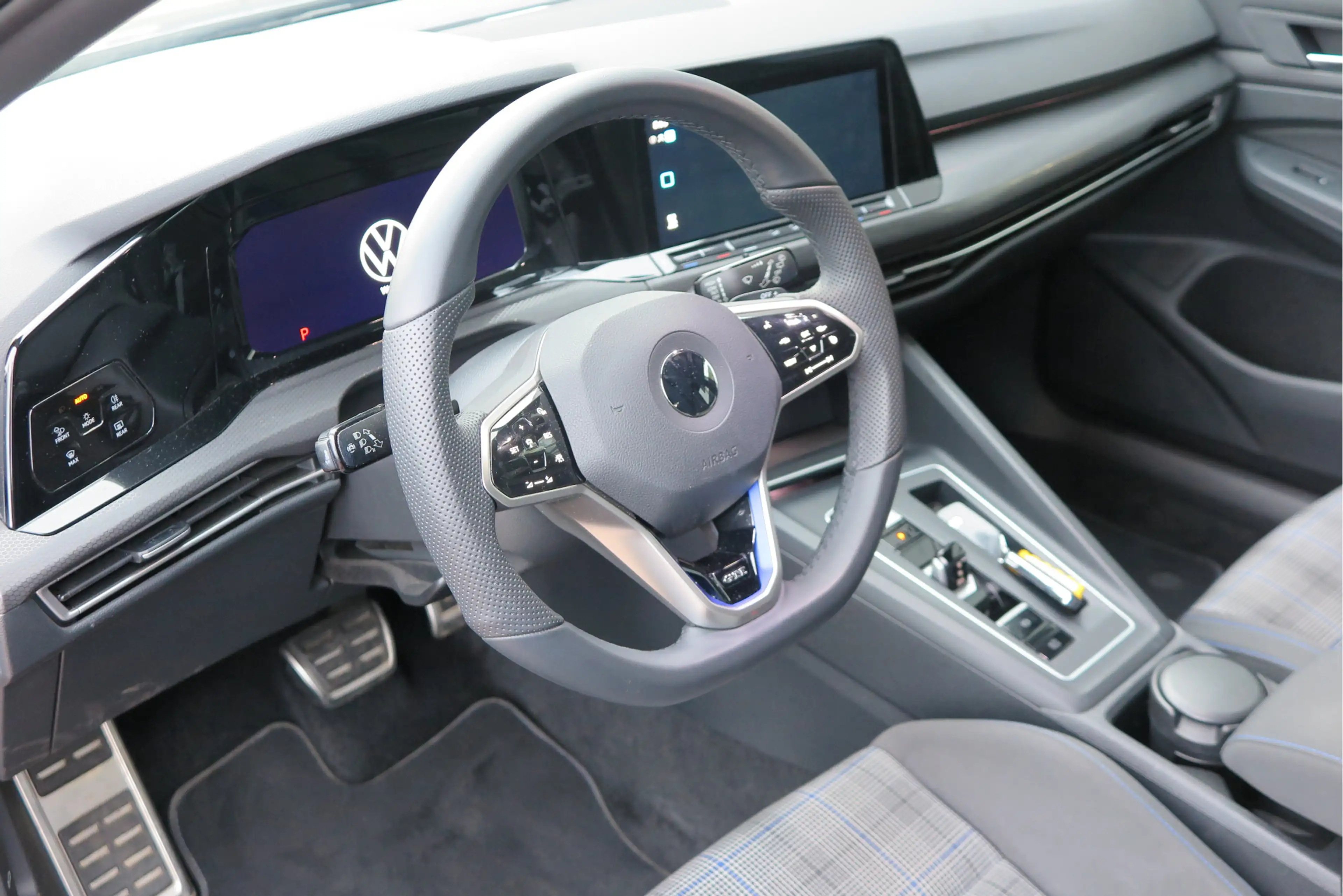 Volkswagen Golf GTE 1.4 eHybrid 245pk ,SOH 91%. ACC, PDC, Virtual cock — photo 23