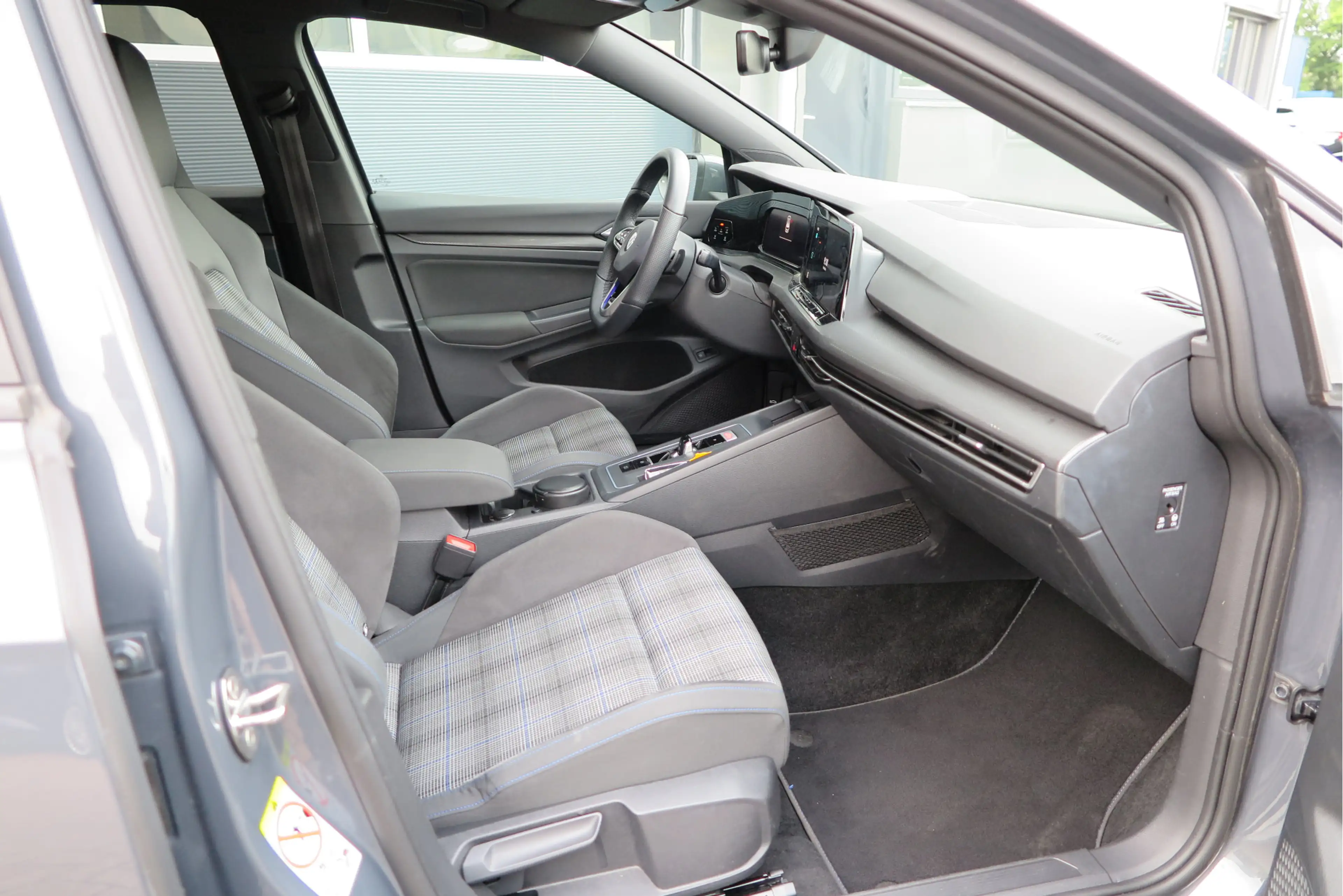 Volkswagen Golf GTE 1.4 eHybrid 245pk ,SOH 91%. ACC, PDC, Virtual cock — photo 32