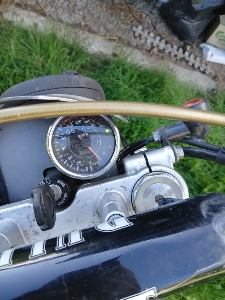 Bullit Hero 125
