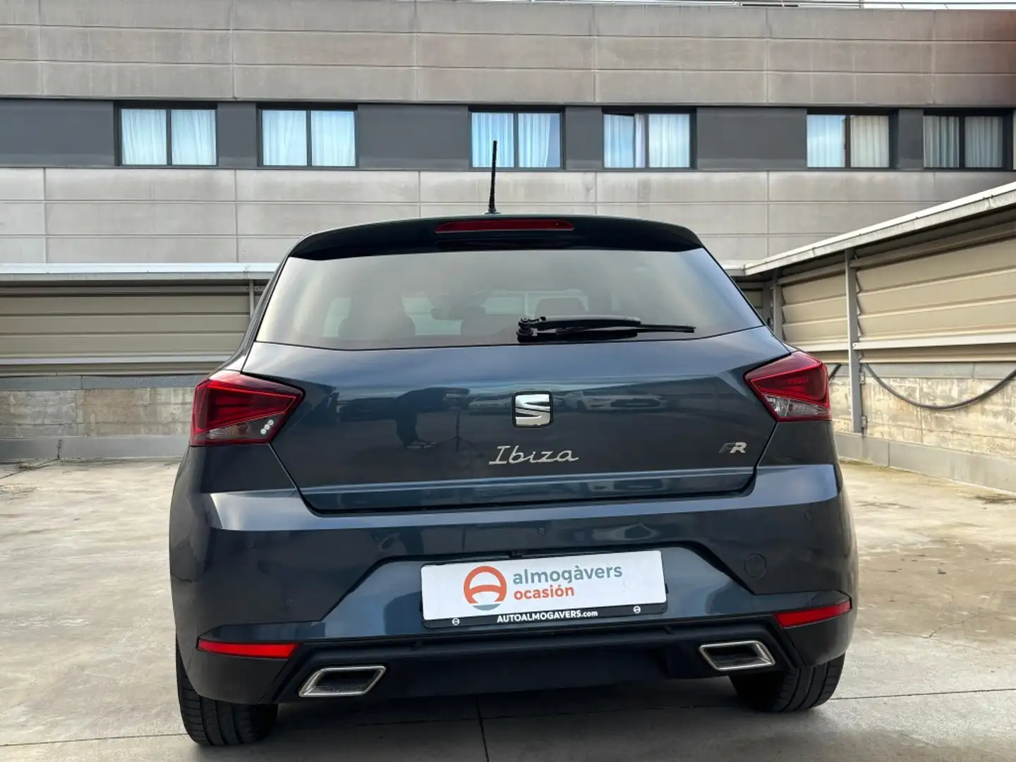 SEAT Ibiza FR 1.0 TSI 115CV XL 5P Gris - 2