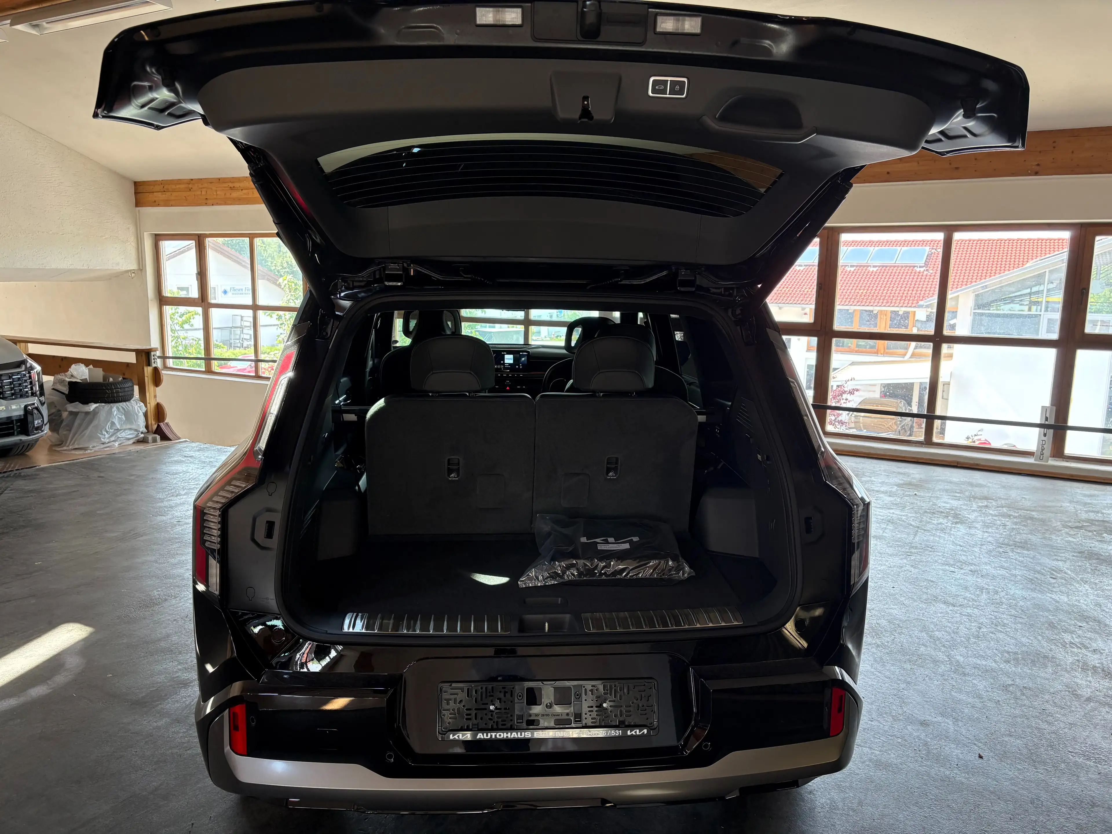 Kia EV9 GT-Line 4WD — photo 9