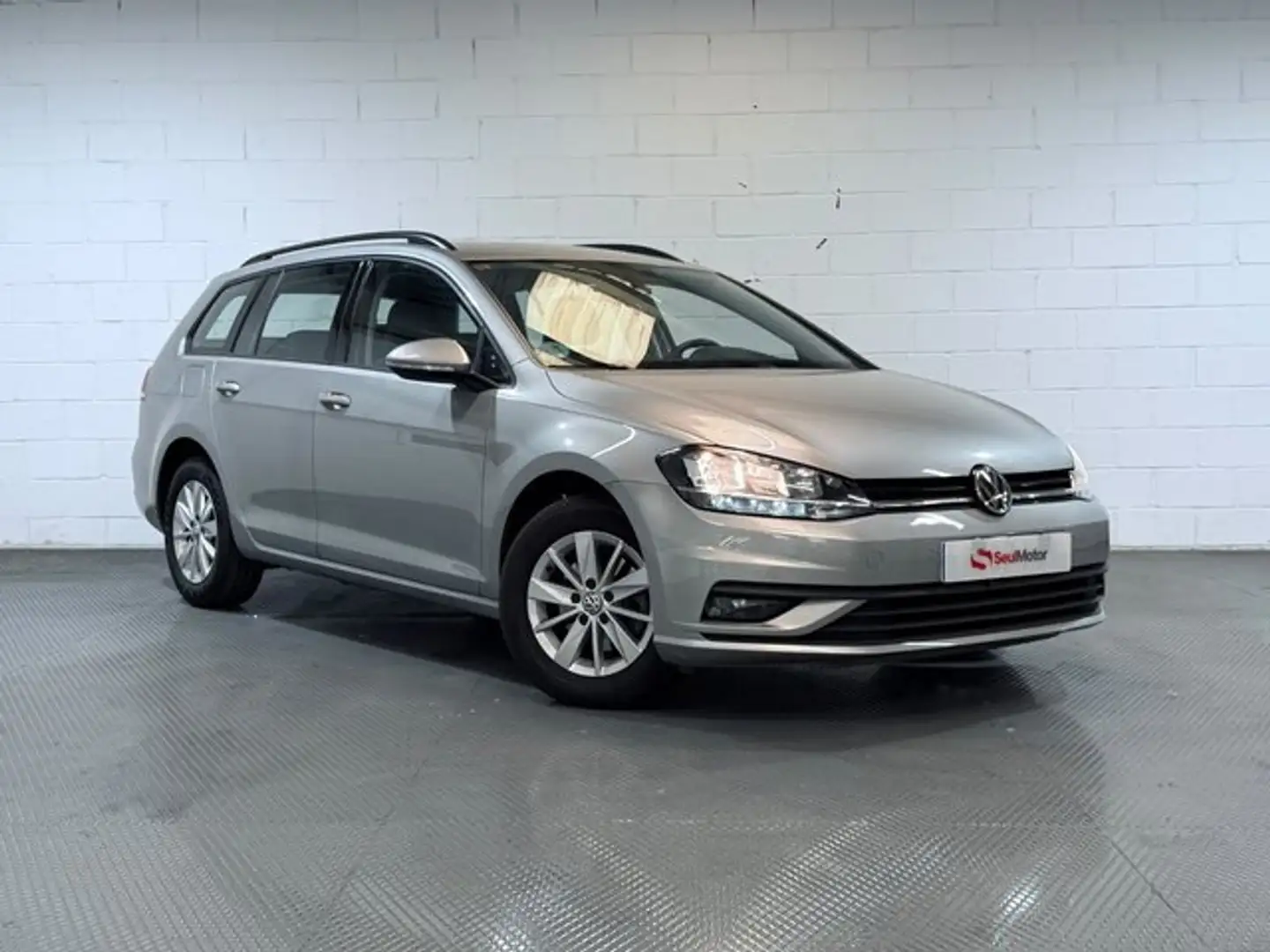 Volkswagen Golf Variant 1.0 TSI Edition 85kW Gris - 1