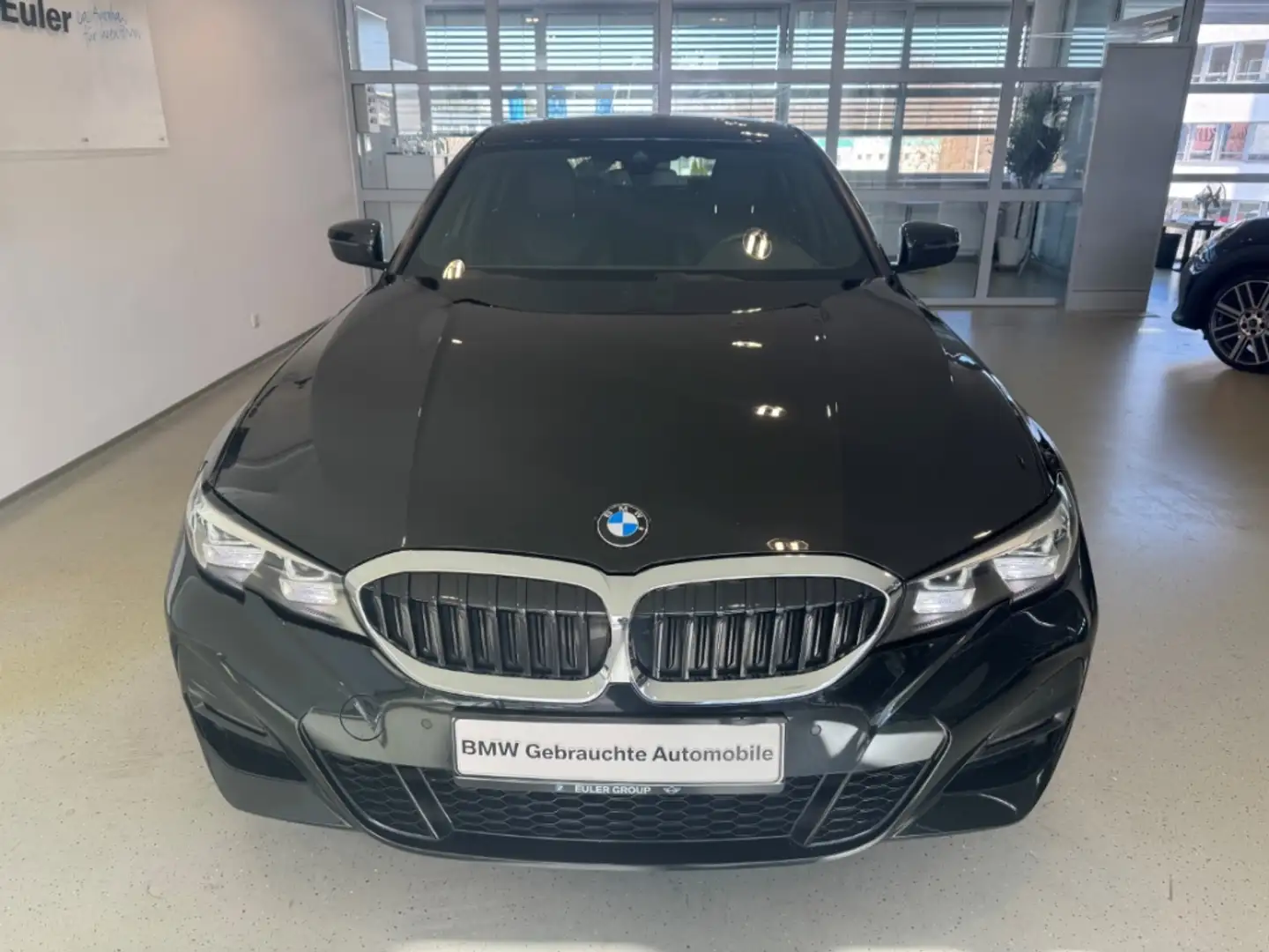 BMW 320 d A xDrive M Sportpaket Navi LED Tempomat HiFi Sou Negro - 2