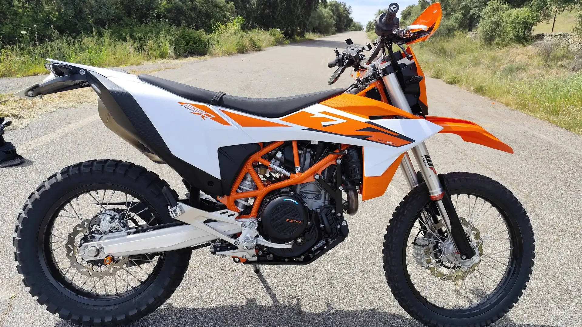 KTM 690 Enduro R - 2