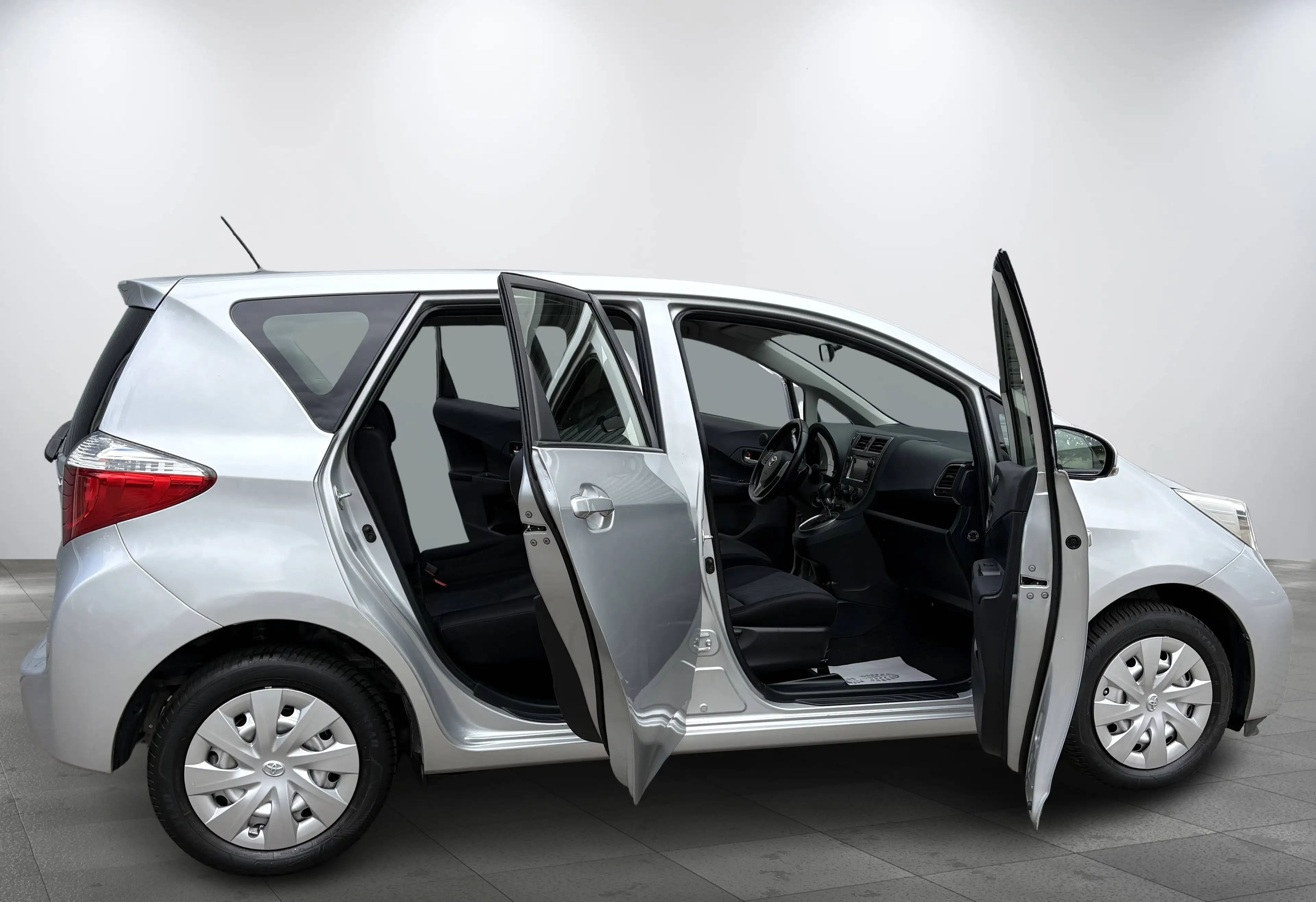 Toyota Verso-S Life Automatik Kamera Klimaanlage Radio Bluetooth — photo 7