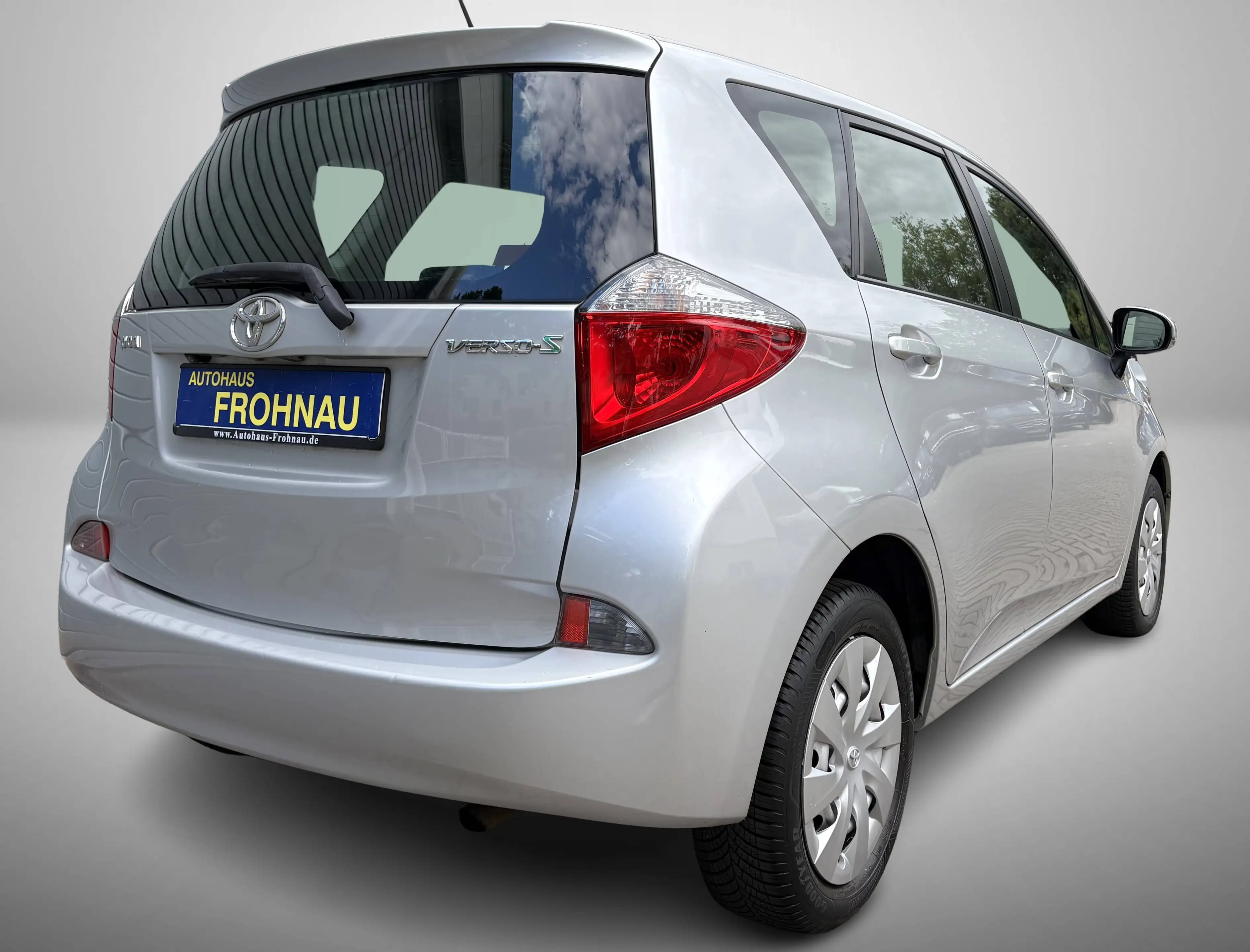 Toyota Verso-S Life Automatik Kamera Klimaanlage Radio Bluetooth — photo 13