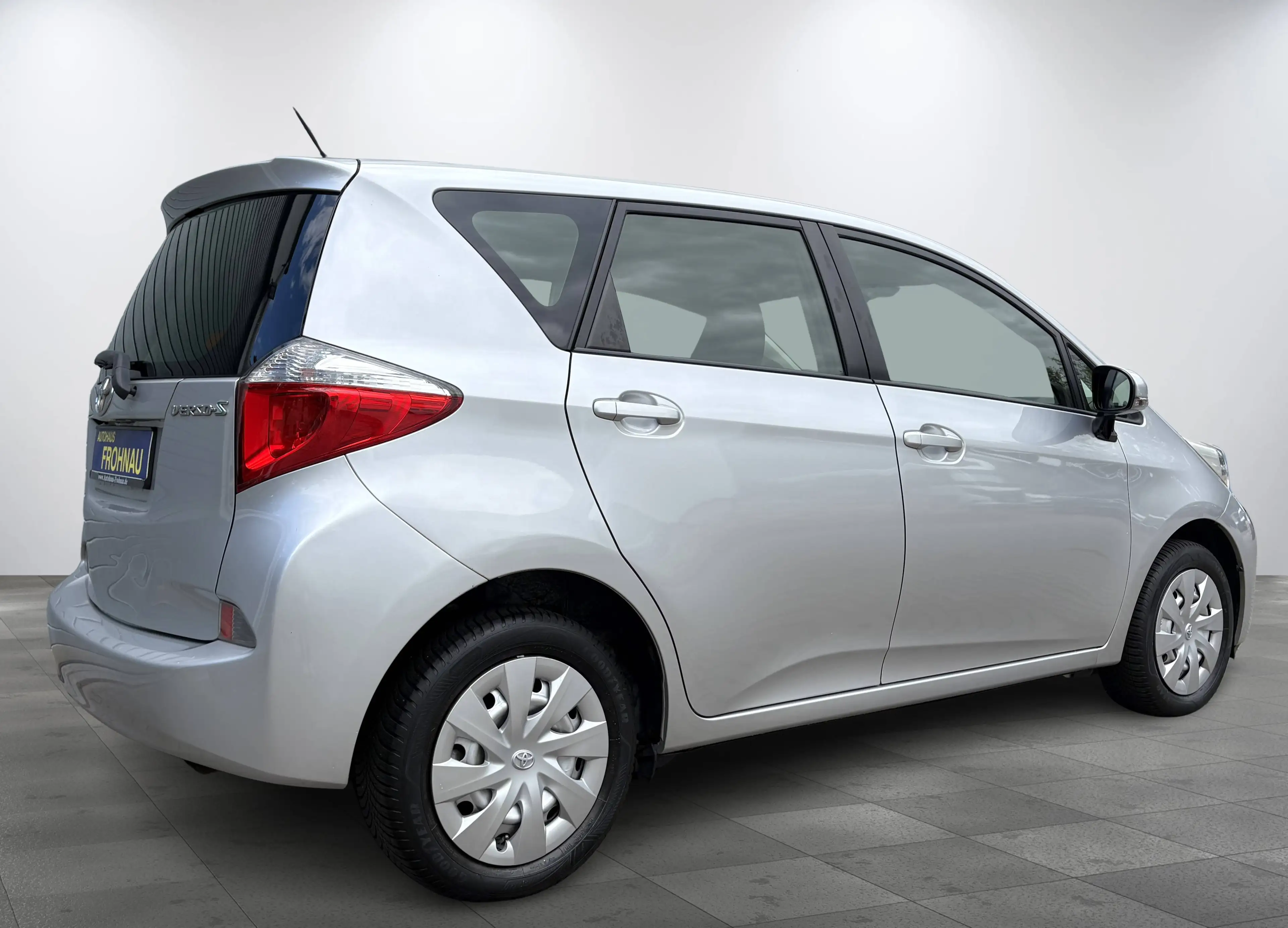 Toyota Verso-S Life Automatik Kamera Klimaanlage Radio Bluetooth — photo 5