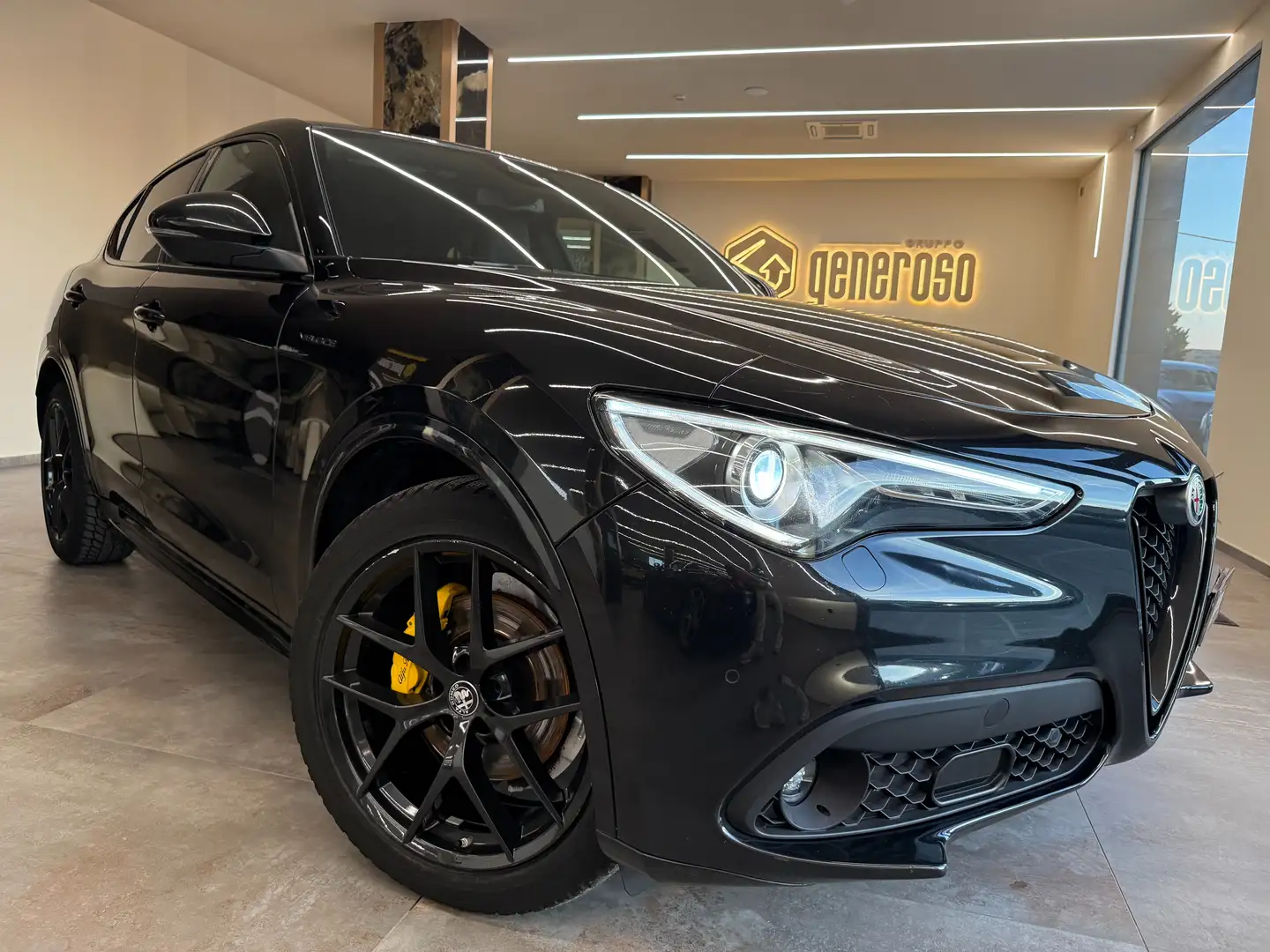 Alfa Romeo Stelvio Stelvio 2.2 t Veloce Q4 210cv auto Nero - 1