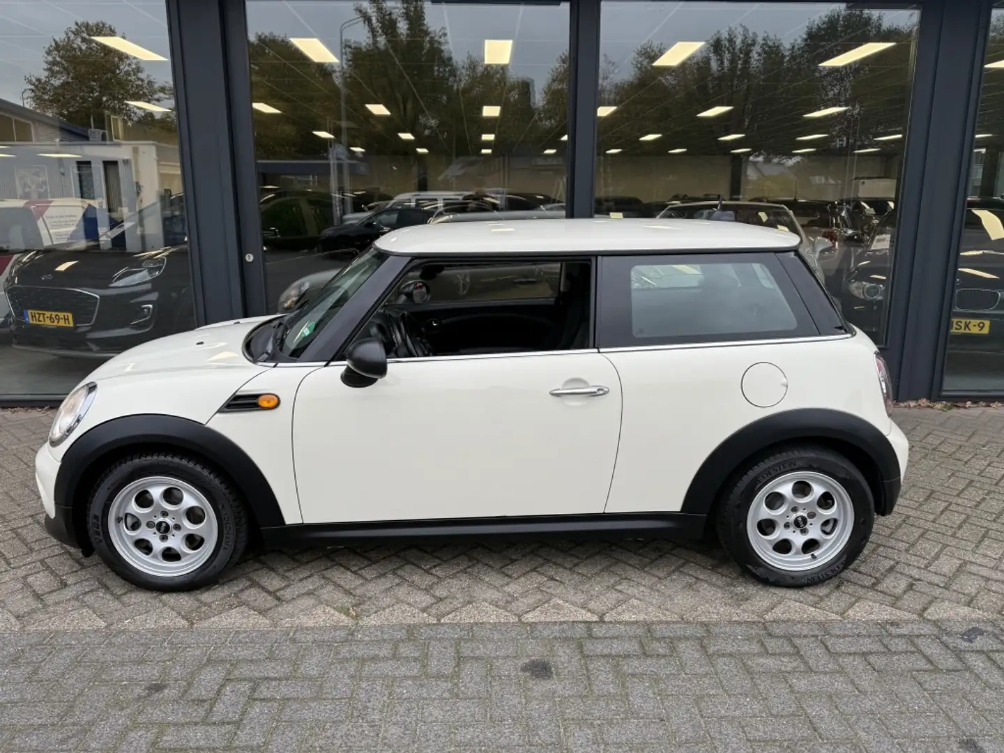 MINI One Mini 1.6 Bns Line Blanc - 2