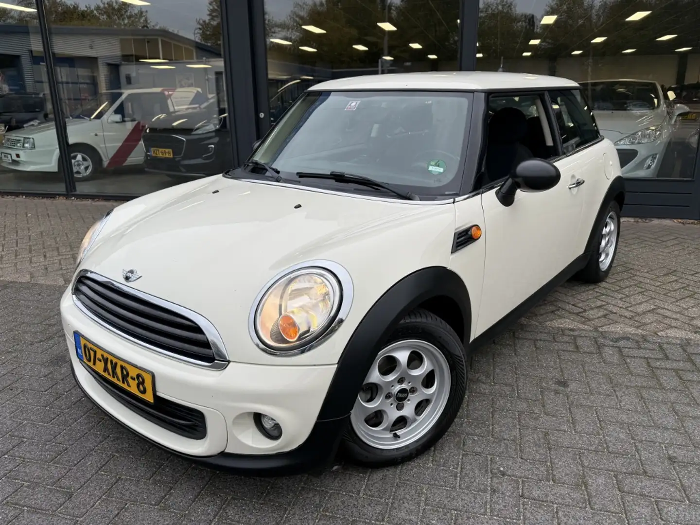 MINI One Mini 1.6 Bns Line Blanc - 1