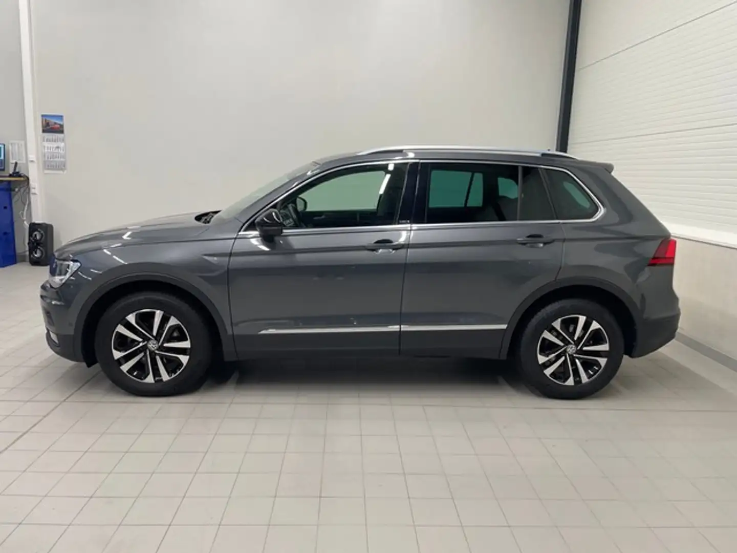 Volkswagen Tiguan 2.0 TDI IQ.DRIVE Start-Stopp ACC+KAMERA+NAVI Gris - 2