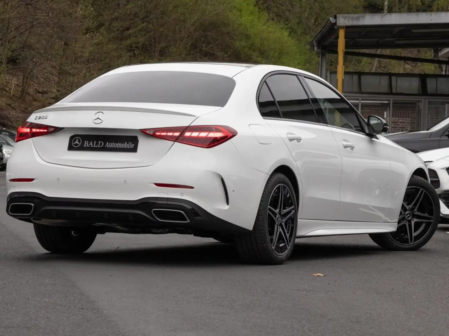 Mercedes-Benz C 200 AMG/LED/Pano/Burm3D/360/Memo/Totw/Night/18 Weiß - 2
