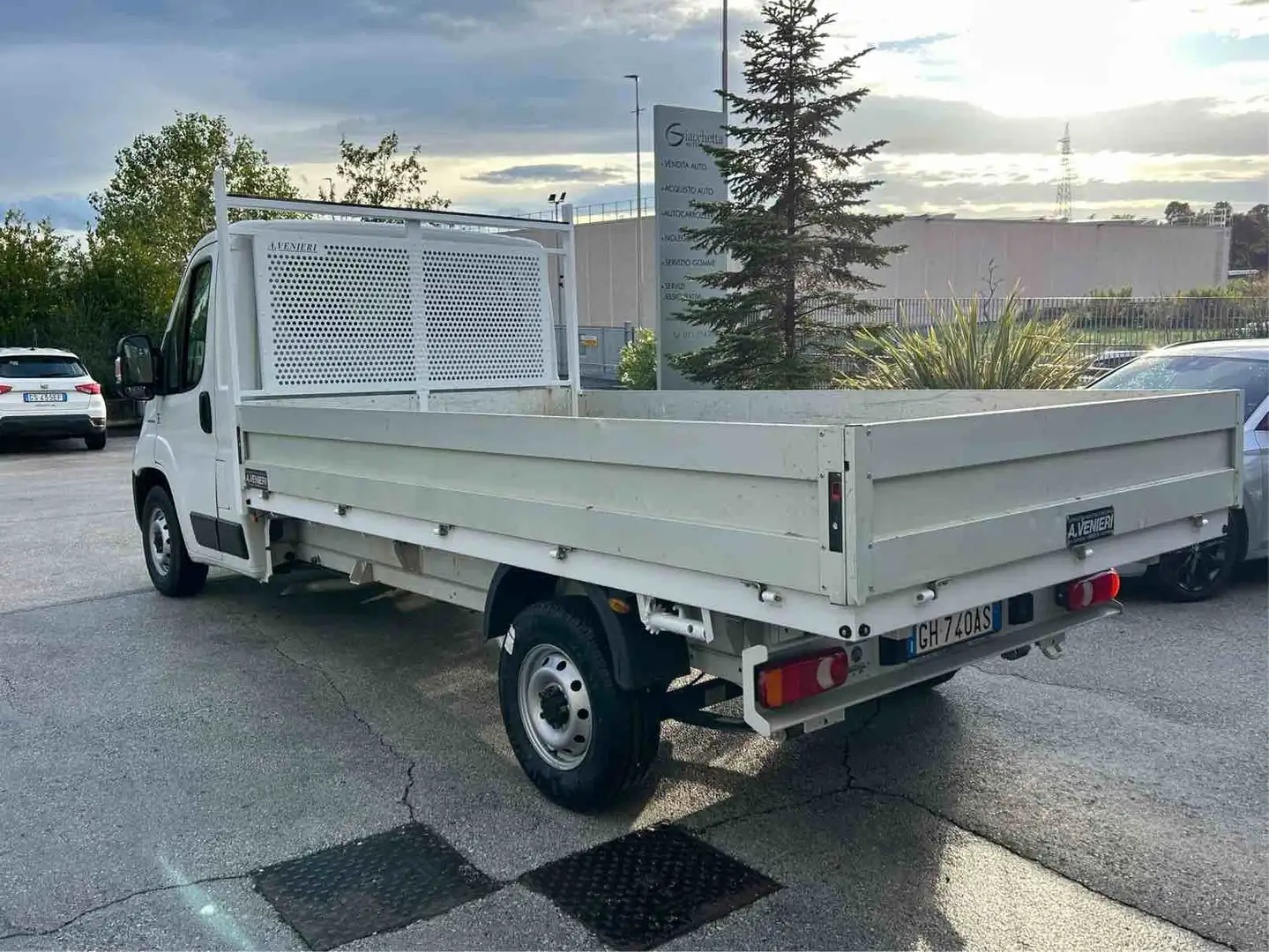 Fiat Ducato 2.2 MULTIJET CASSONE FISSO-CLIMA Weiß - 2