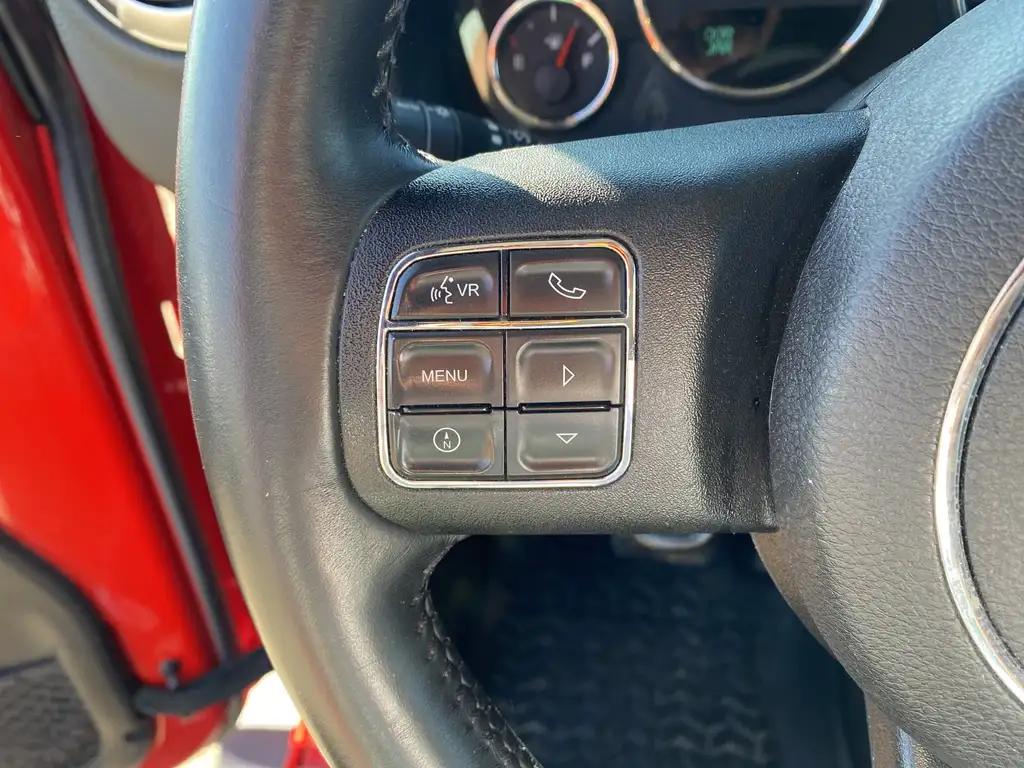 2016 Jeep Wrangler Sahara | Cruise Control | Heated Seats | Hill Assi — photo 7