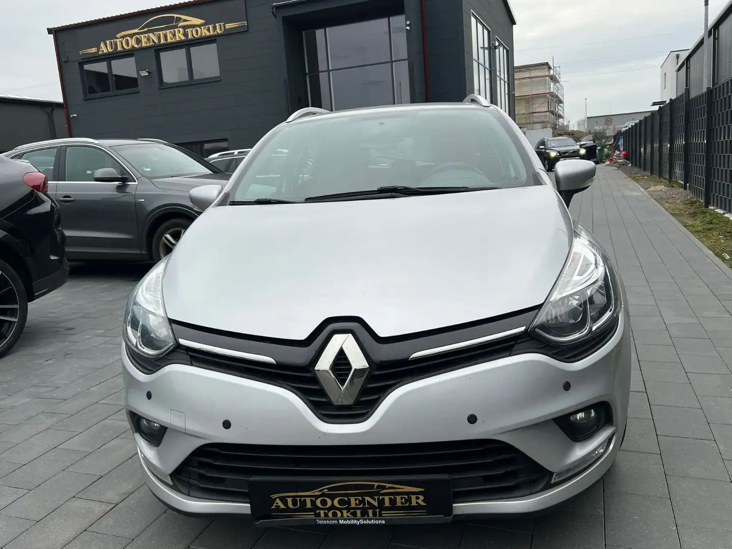 Renault Clio 1.5 dCI   Klima Navi Tempmat PDC Gris - 2