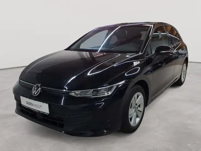 Volkswagen Golf view 2