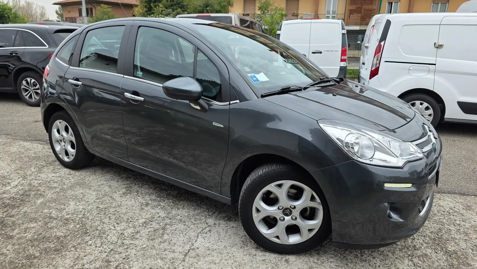 Citroen C3 1.2 puretech (vti) Exclusive 82cv Gris - 1