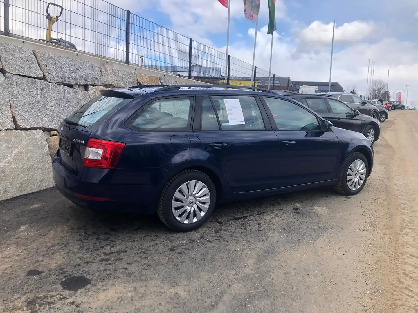 Skoda Octavia Octavia Combi 1,6 TDI Ambition 3x 4.545,- Blau - 2