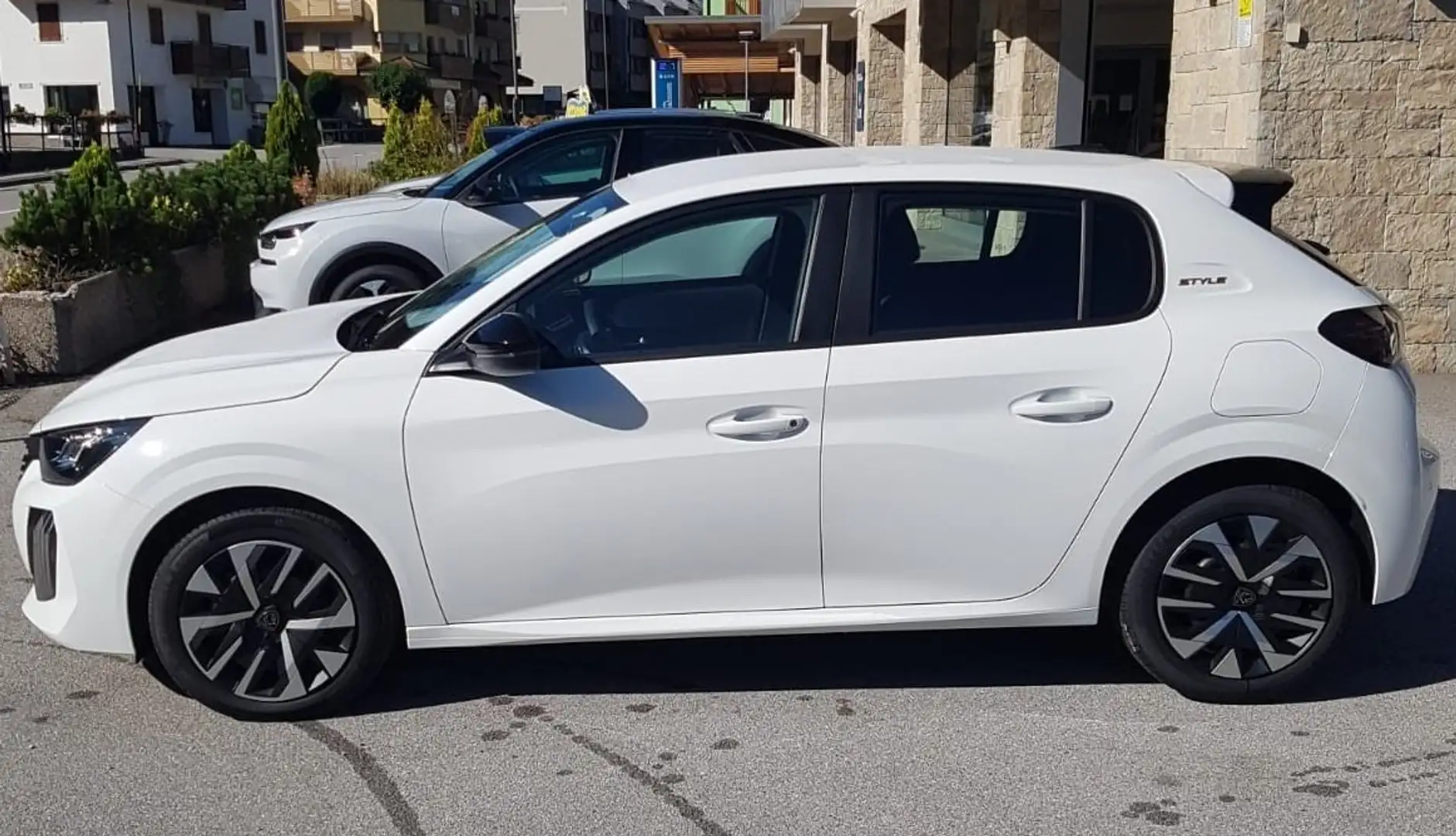 Peugeot 208 208 100cv Style sconto 30% Grigio - 2