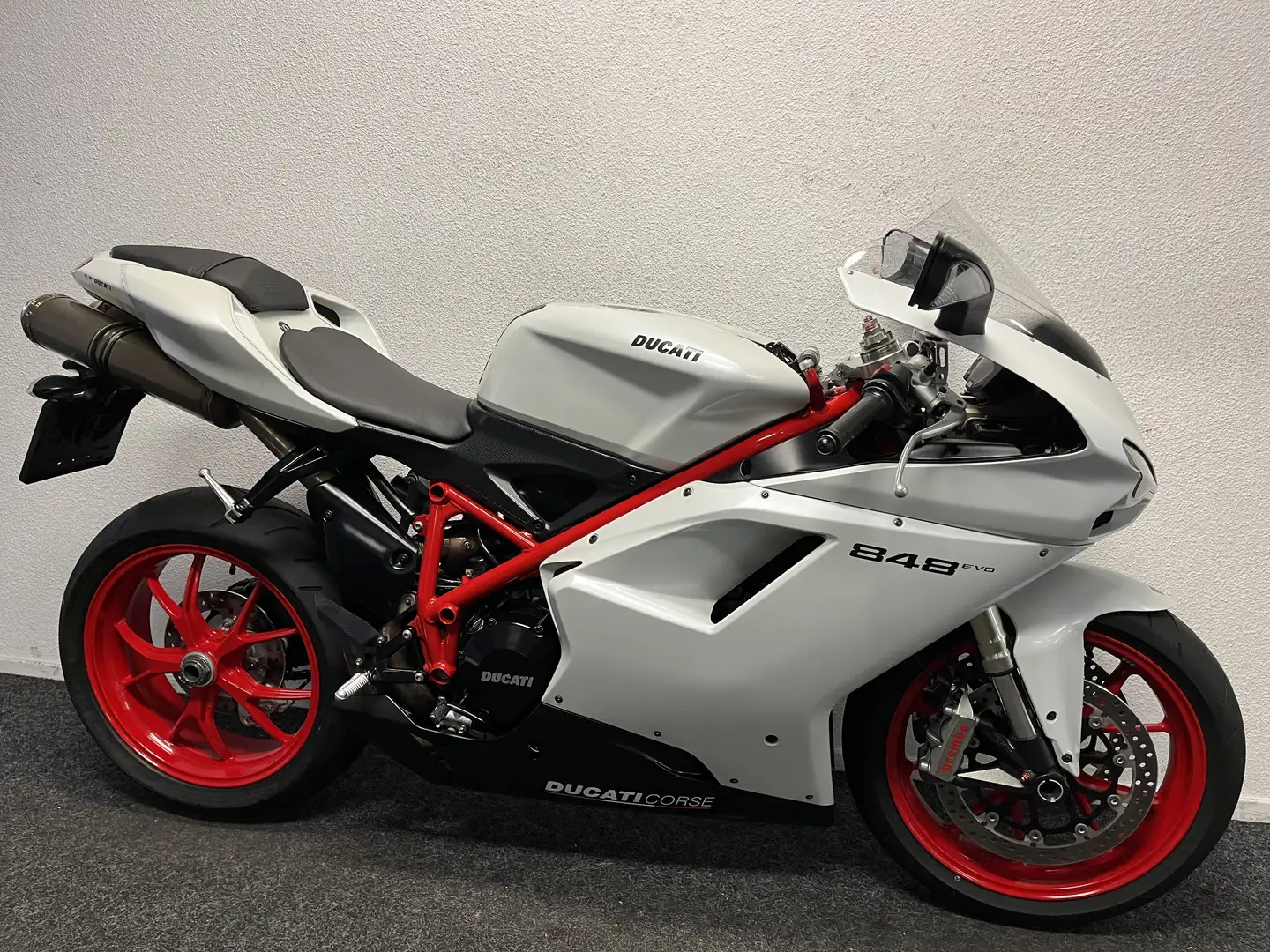 Ducati 848 EVO Білий - 2