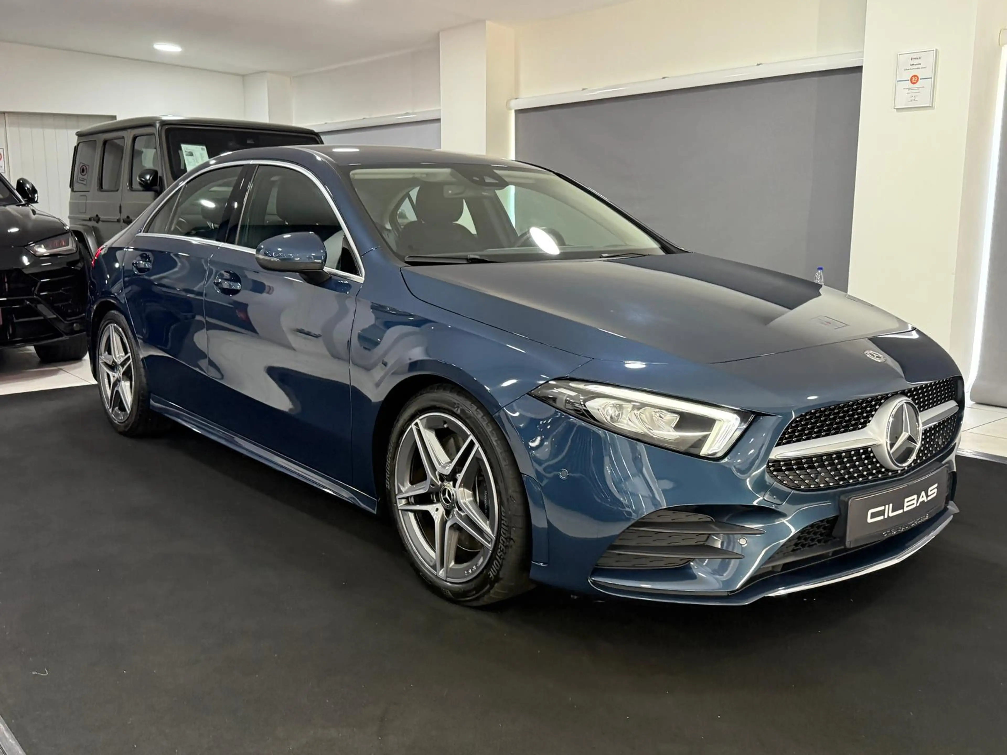 Mercedes-Benz A 250 7G LIMO AMG-LINE*WIDESCREEN*LED*SPURH*SHZ* — photo 5