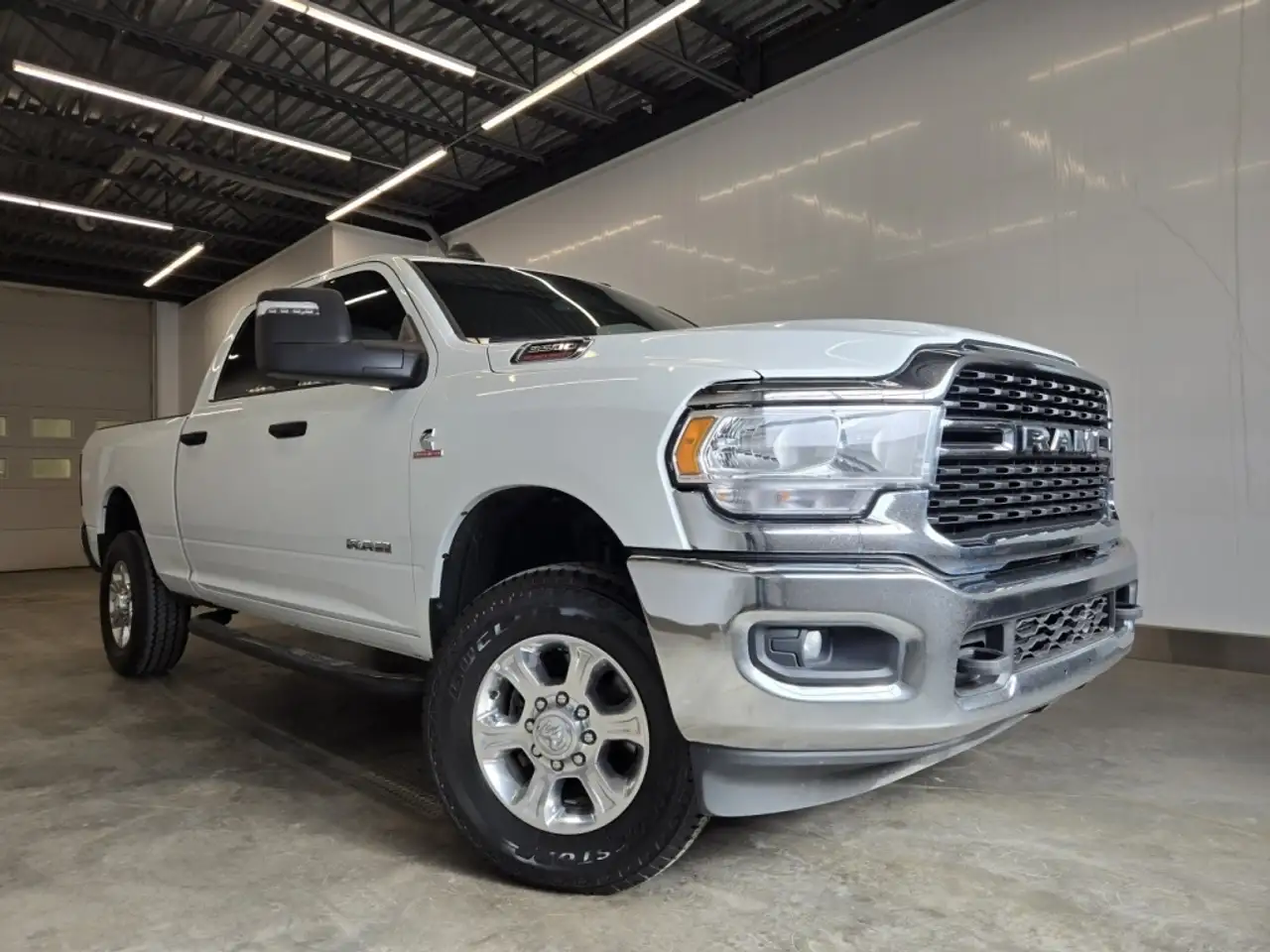 RAM 3500 снимка RAM 3500