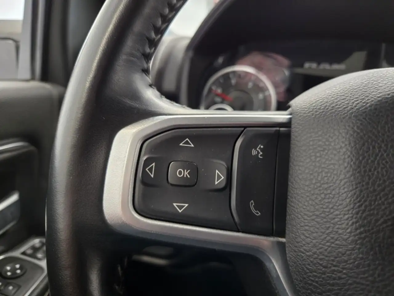 RAM 3500 снимка RAM 3500