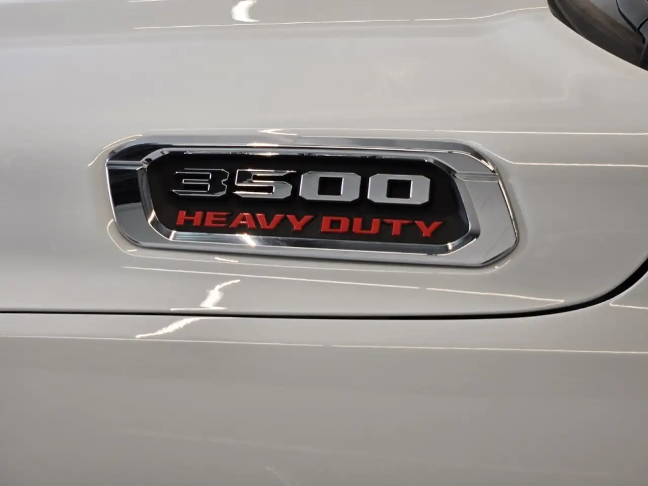RAM 3500 снимка RAM 3500