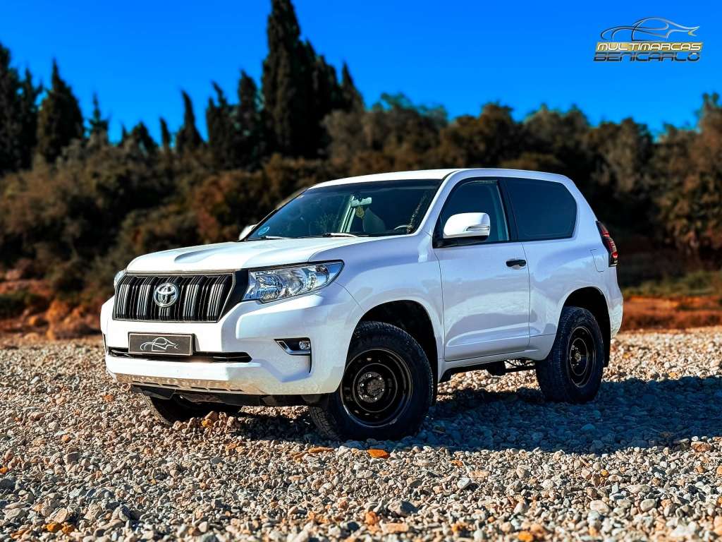 Toyota Land Cruiser D-4D GX - foto 1