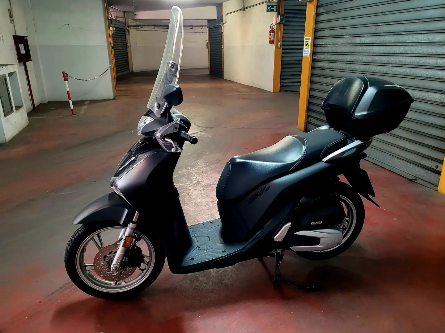 Honda SH 125i Negro - 1