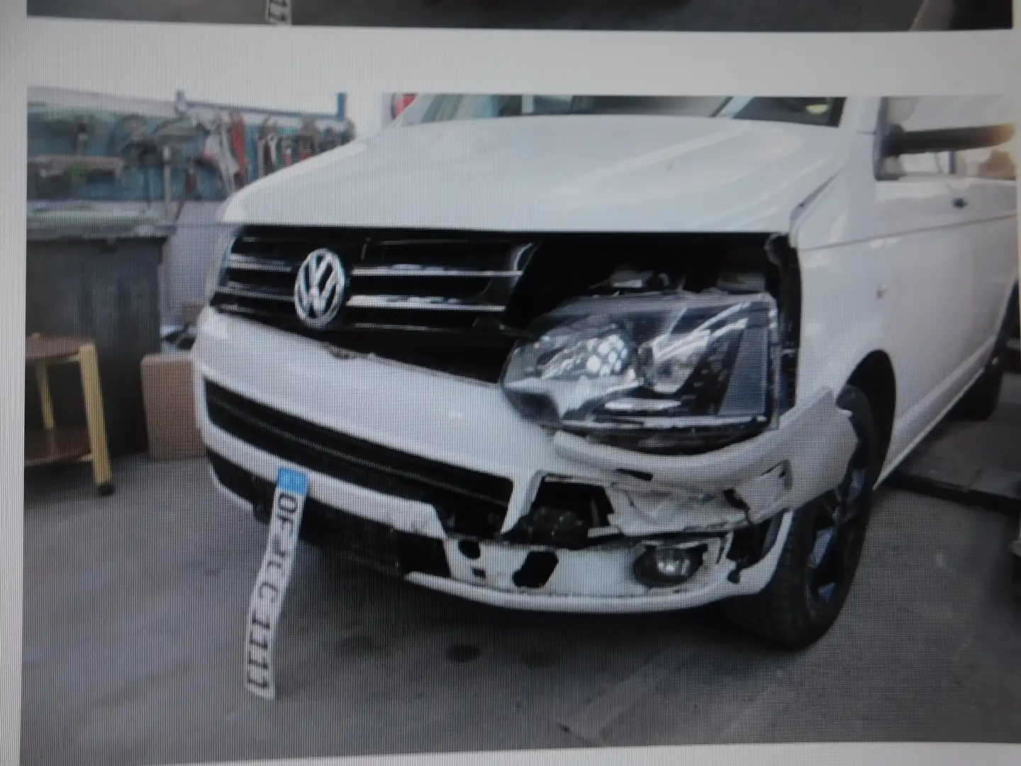 Volkswagen T5 Multivan Multivan Edition 25Voll+AHK Unfall! 2.Hd. S-Heftg Blanc - 2
